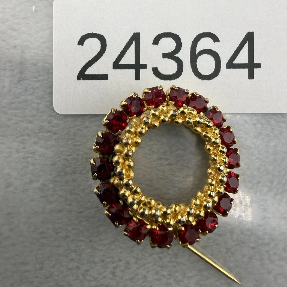Vintage Rhinestone Brooch Red Circle Gold‎ Tone